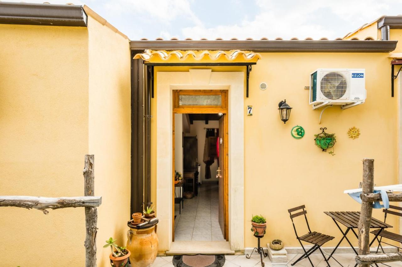 Agriturismo Monte Criscione Avola Buitenkant foto