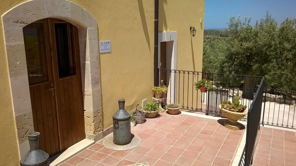 Agriturismo Monte Criscione Avola Buitenkant foto
