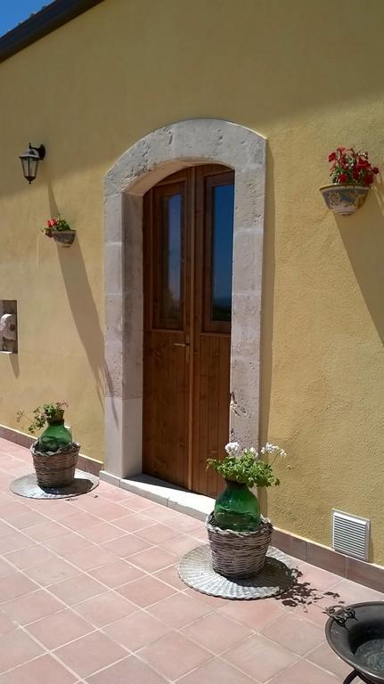 Agriturismo Monte Criscione Avola Buitenkant foto