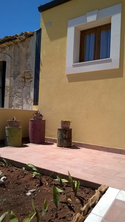 Agriturismo Monte Criscione Avola Buitenkant foto