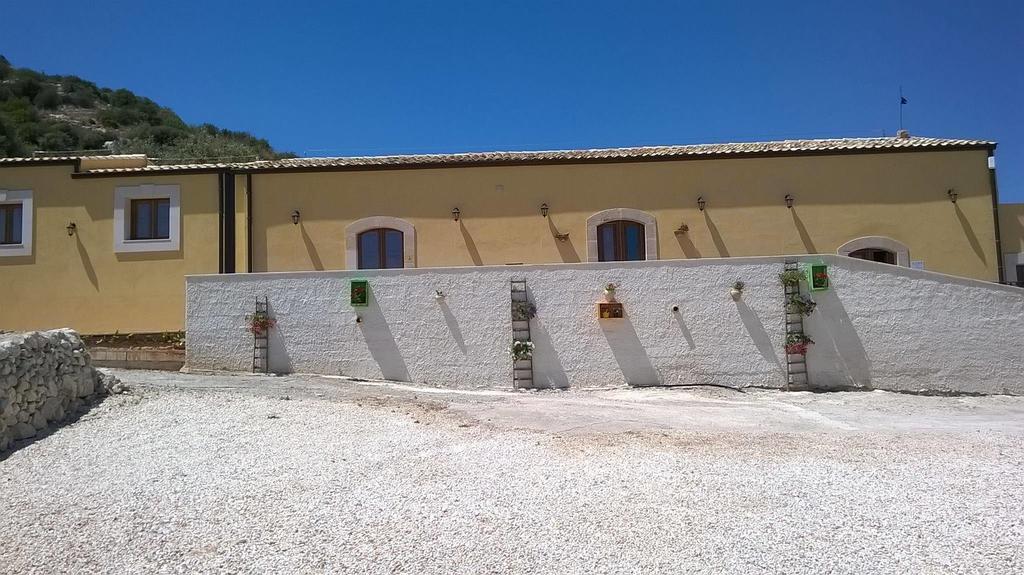 Agriturismo Monte Criscione Avola Buitenkant foto